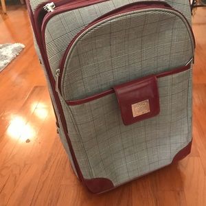 LiZ claiborne carry on roller suitcase plaid